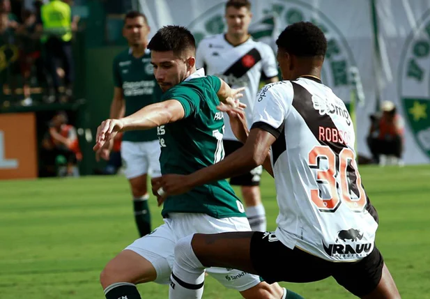 Vasco empatou com o Goiás na Serrinha