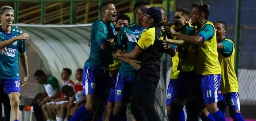 Tiradentes vence Francana por 3 a 0 na Copinha