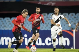 Athletico-PR e Bragantino vencem na 3ª rodada da Sula