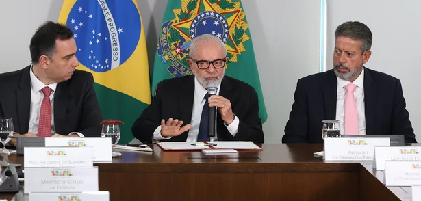 Rodrigo Pacheco, Lula e Arthur Lira