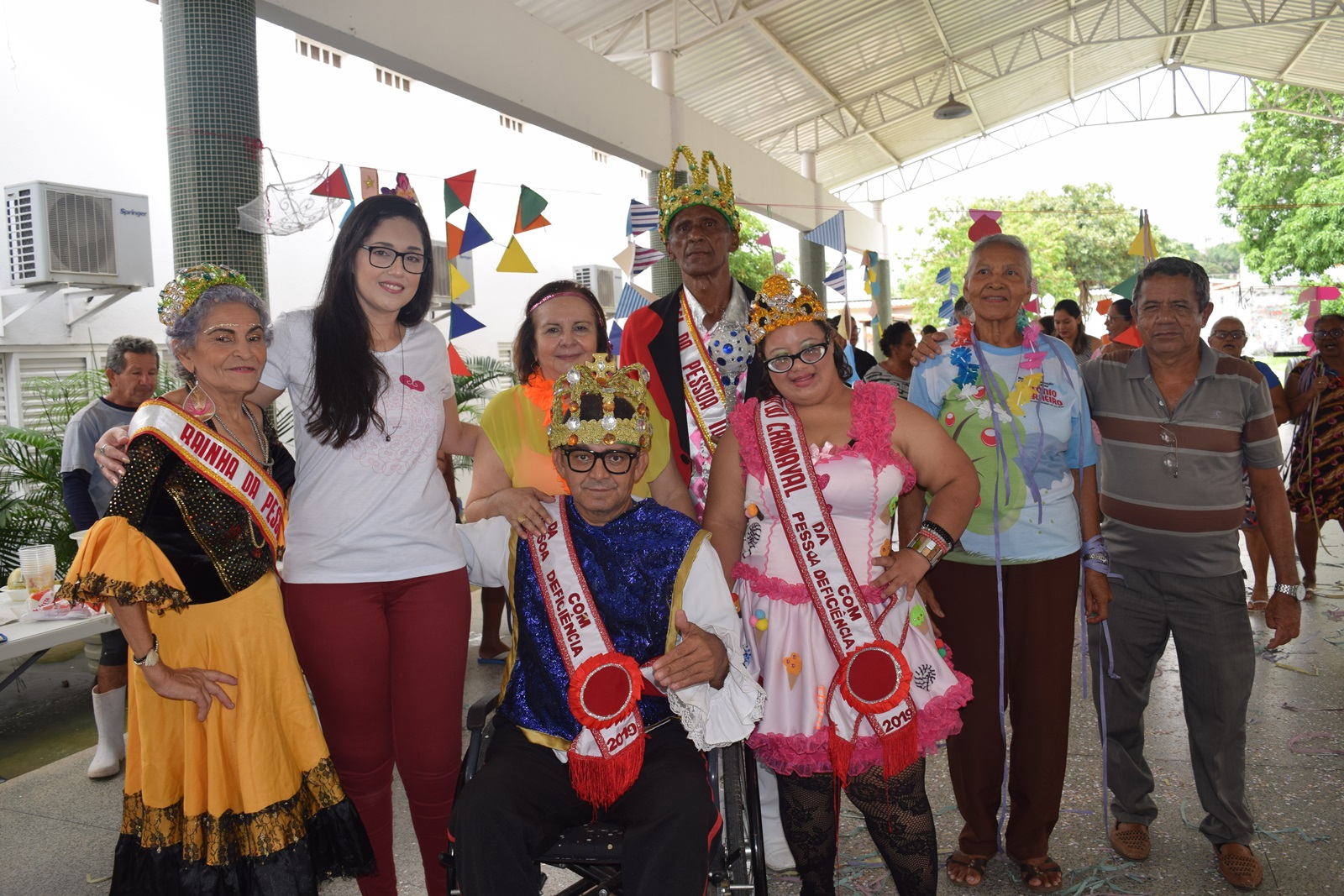 Rede Feminina de Combate ao Câncer realiza bailinho de carnaval