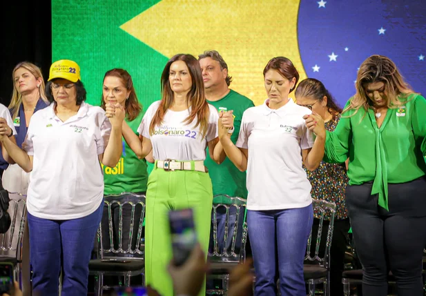 Michelle Bolsonaro chega a Teresina para evento Mulheres com Bolsonaro