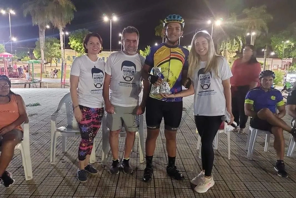 Prefeito Zé Raimundo participa de pedal