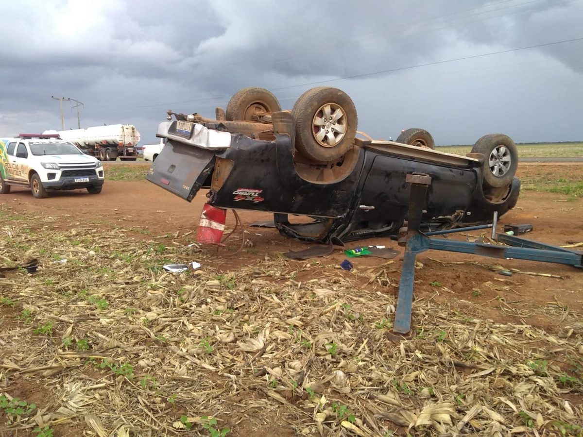 Veículo que sofreu acidente com 6 passageiros em estrada de Uruçuí