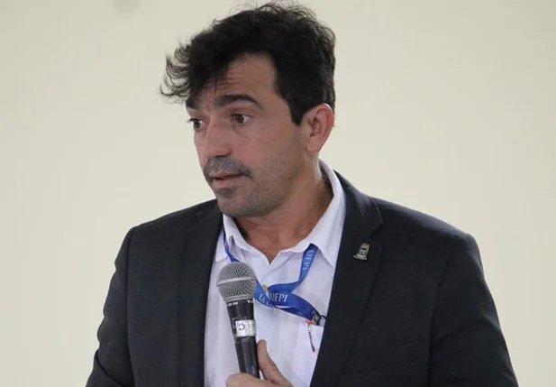Alexandro Marinho Oliveira