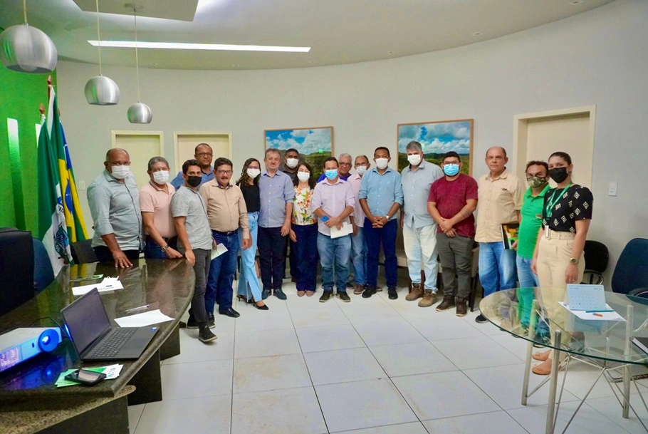 Gestores municipais da região para tratar da instalação de aterro sanitário em Campo Maior