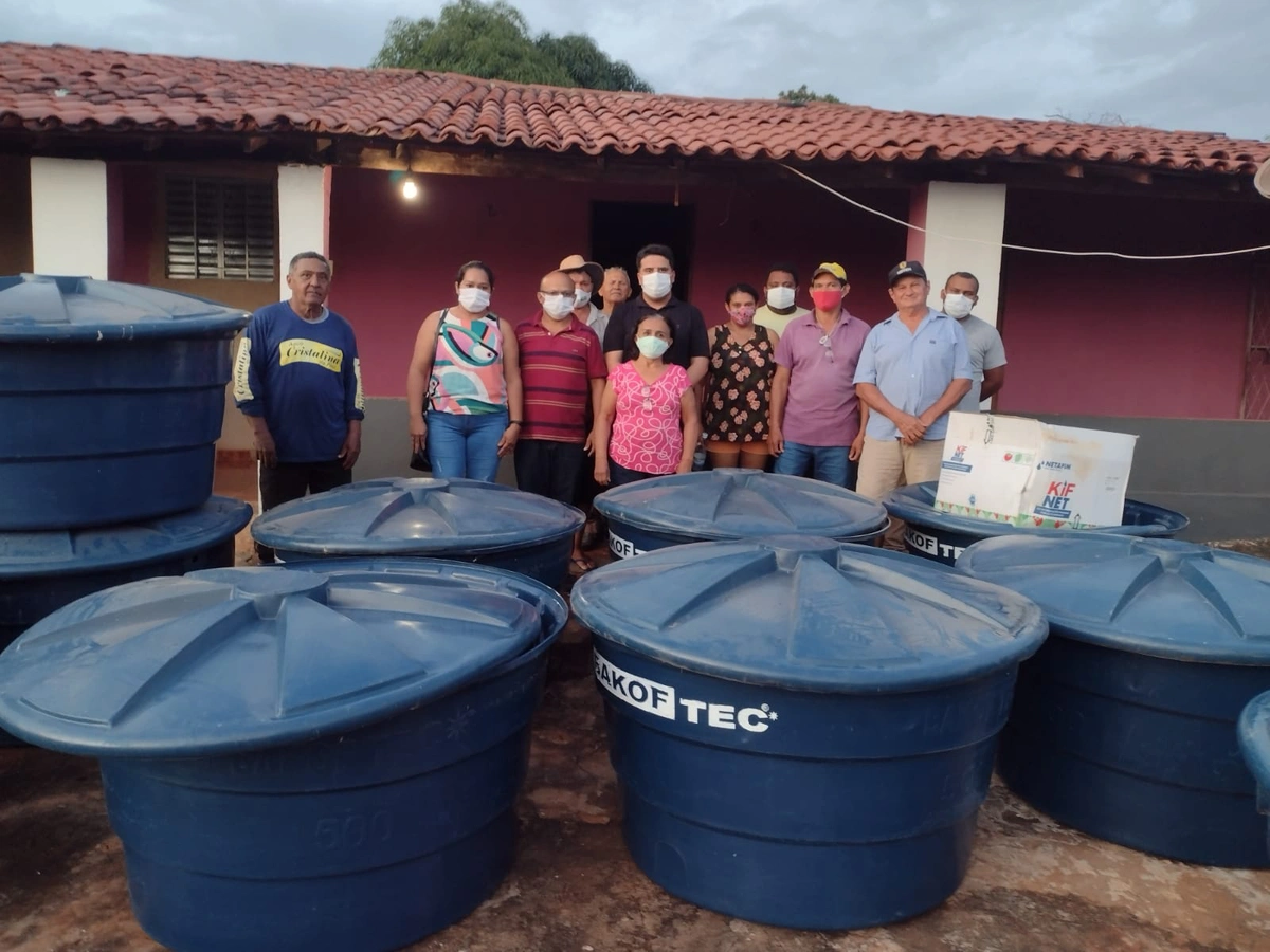 Prefeitura de Campo Maior entrega kits de irrigação