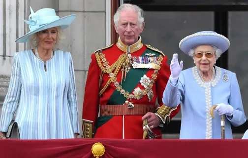 Príncipe Charles já é chamado de rei pelo Palácio de Buckingham