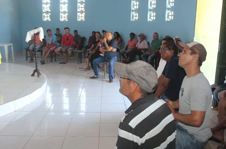 Prefeitura de São João da Fronteira realiza reunião com famílias