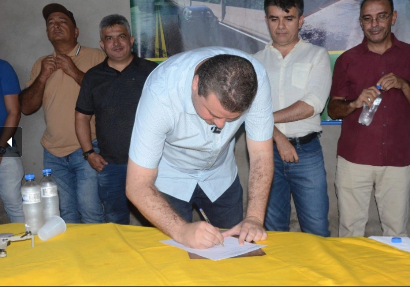 Prefeito Nestor Elvas assina ordem de serviço para construção de ponte
