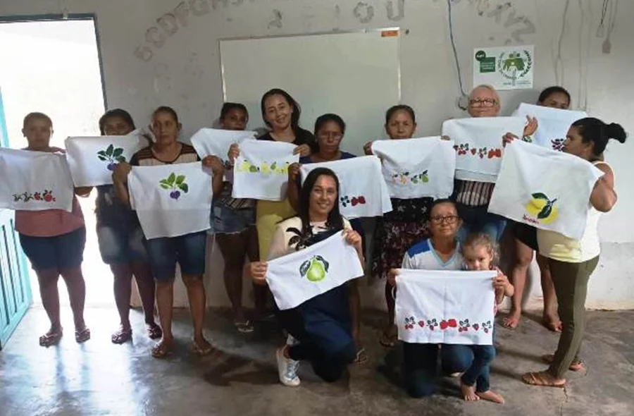 Participantes da ação na localidade Patos