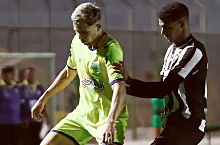 Tiradentes se mostra valente, mas perde para Botafogo na Copinha