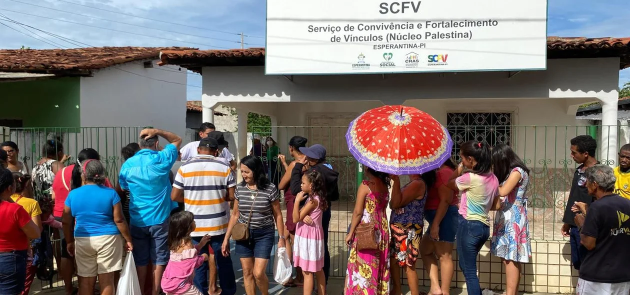 Prefeitura de Esperantina distribui peixes para a semana santa