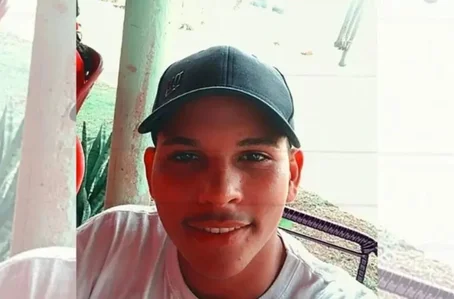 Vinicius Nascimento, de 19 anos, morreu após grave colisão na BR 343