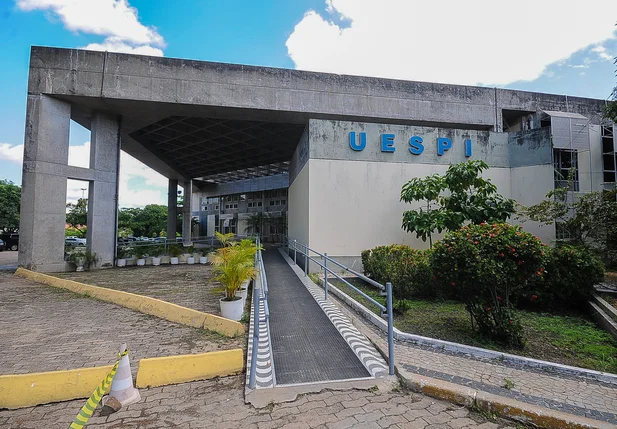 Universidade Estadual do Piauí (UESPI) 