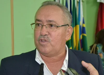Nivardo Silvino de Sousa retorna ao cargo de prefeito de Bocaina