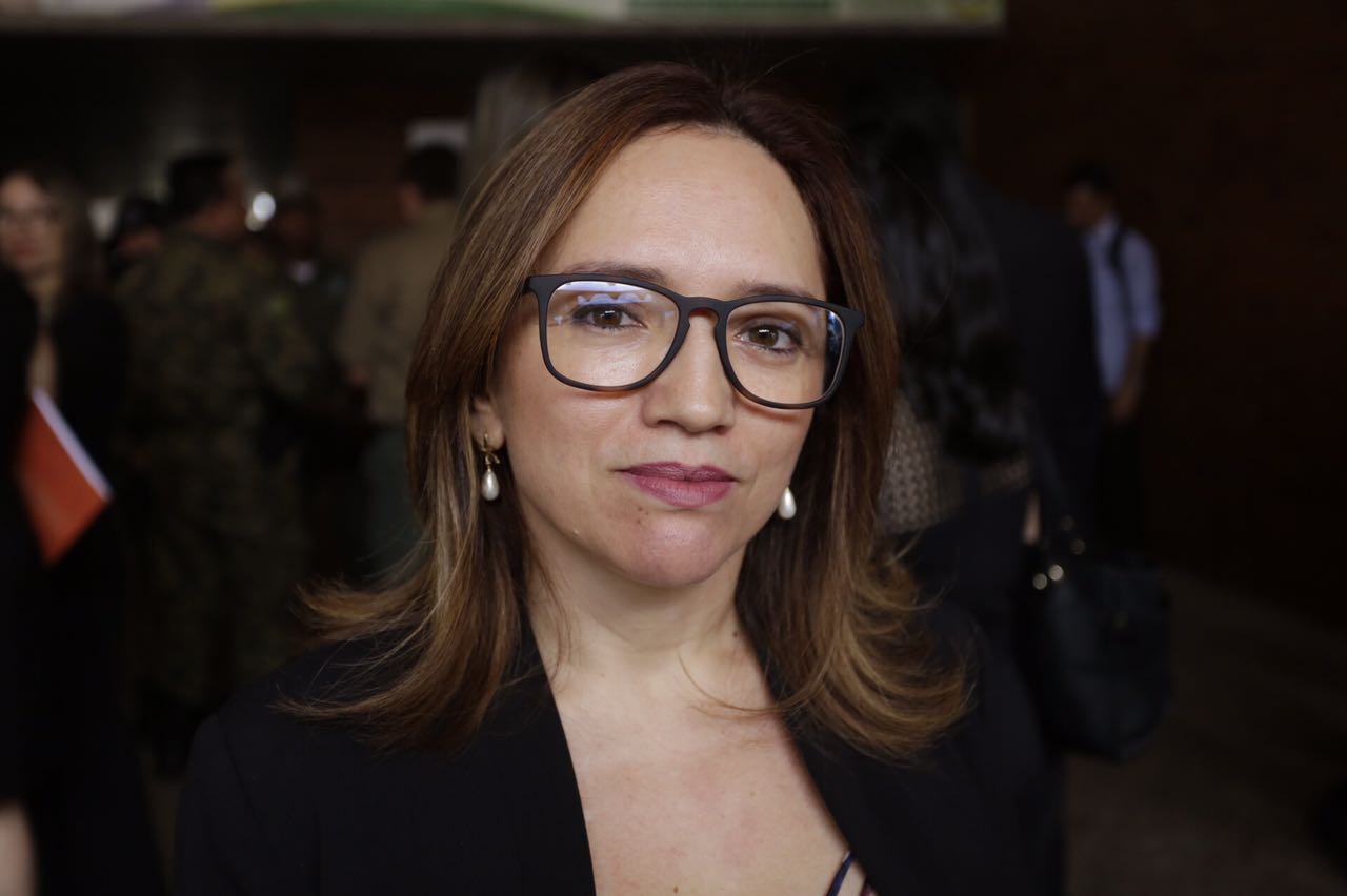 Promotora Débora Aguiar