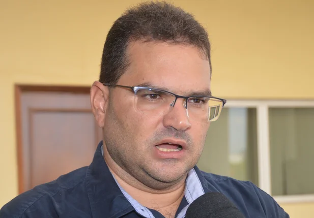 Raimundo Filho deixa Secretaria de Adminitração de Picos