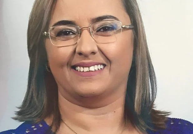 Claudeir Feitosa de Carvalho, vice-prefeita de Simões