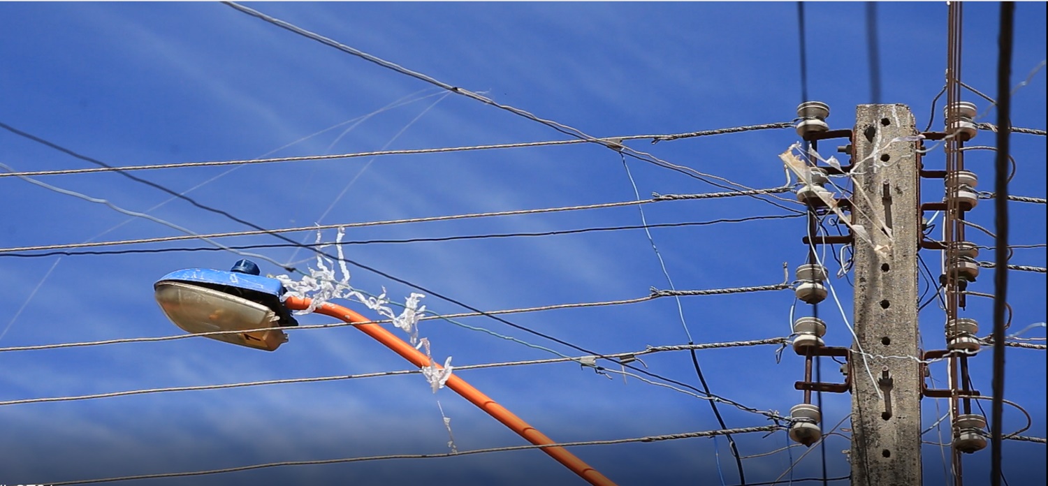 Eletrobras alerta sobre risco de solta pipas próximo a rede elétrica