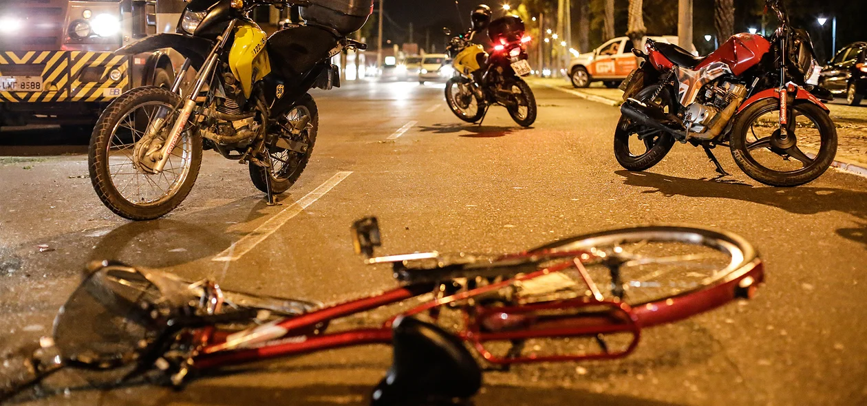 colisão entre moto e bicicleta