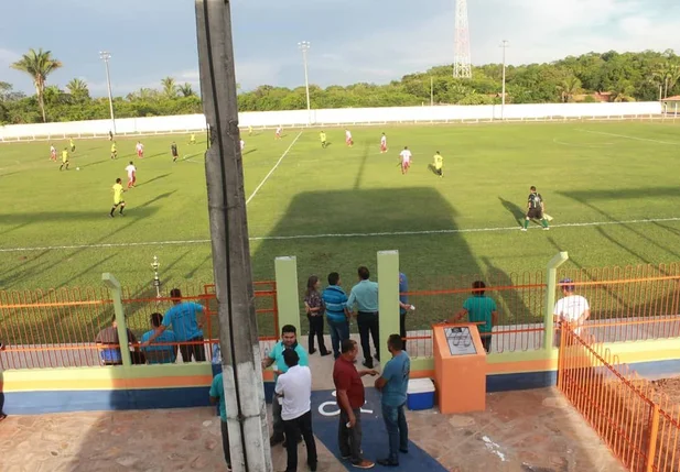 Estádio de Campo Largo do Piauí