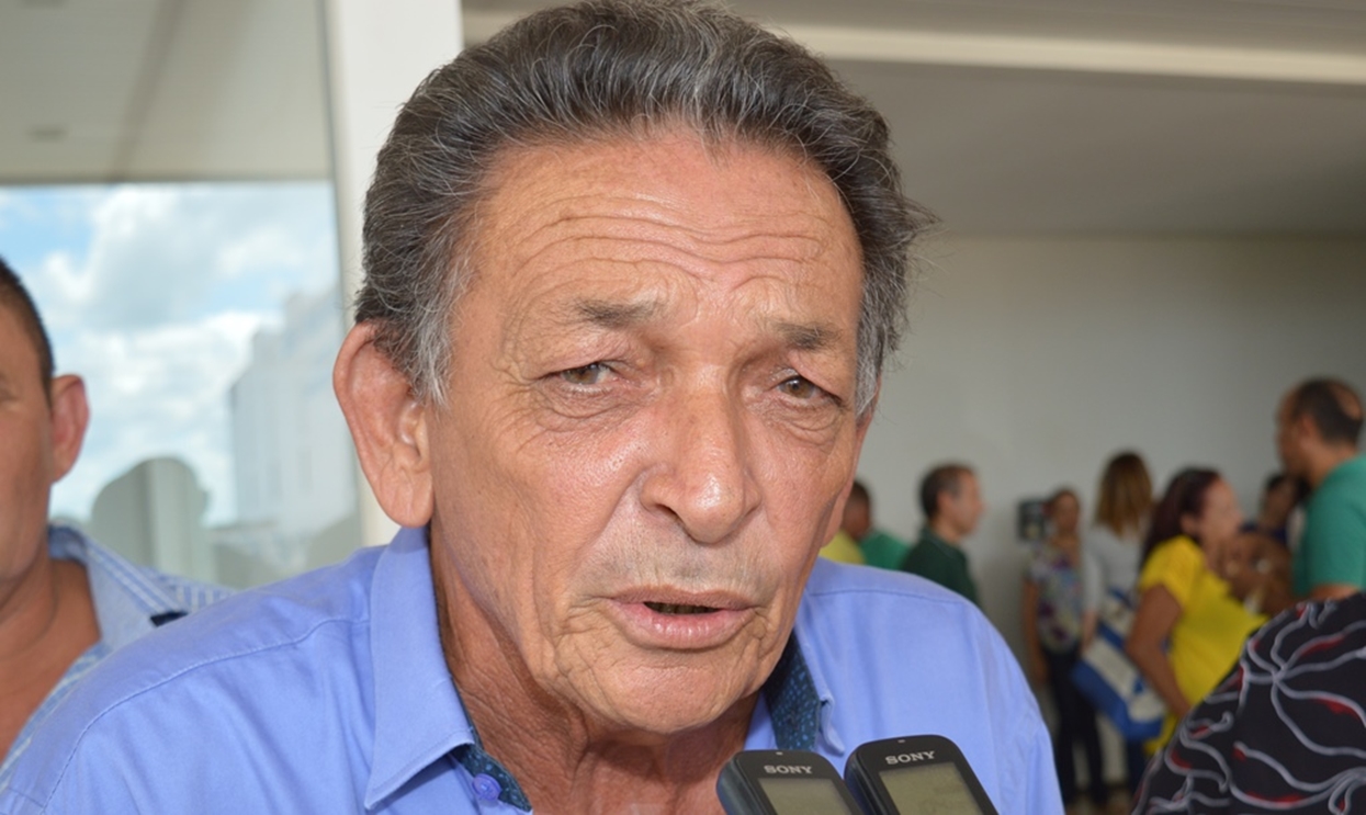 Ex-prefeito Gil Paraibano recebeu alta ontem