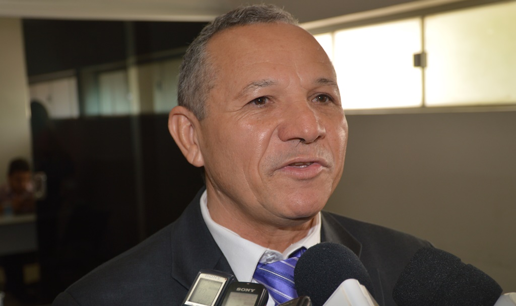 Vice-prefeito Edilson Carvalho cobra mais secretarias para o PTB