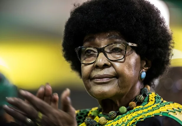 Winnie Mandela em um evento da ANC