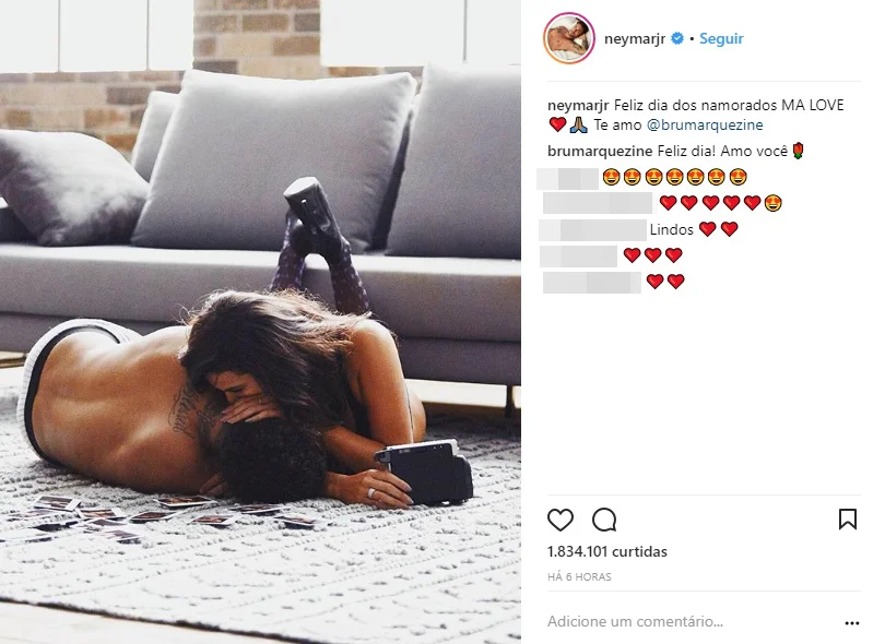O jogador Neymar Junior publica foto ao lado da amada Bruna Marquezine