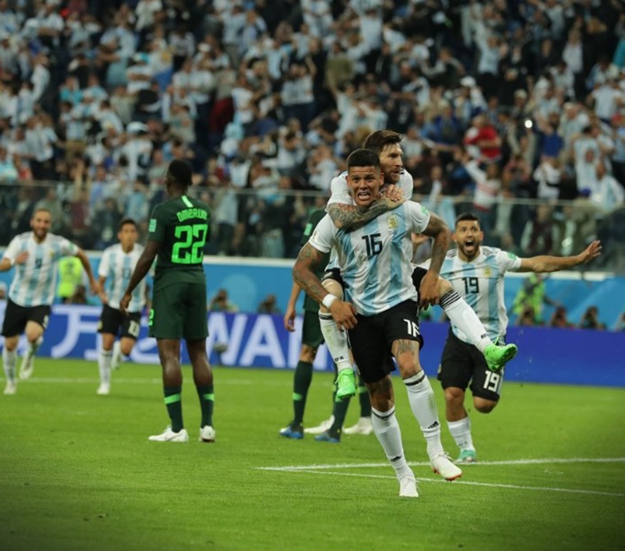 Argentina vence a Nigéria e se classifica para as oitavas de final da copa