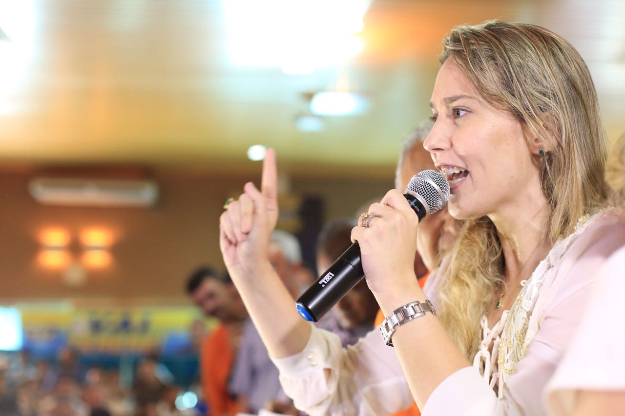 Vanessa Tapety, candidata a vice-governadora pelo PTC na chapa de Pessoa