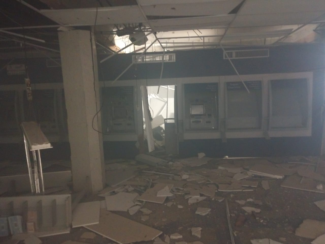 Bandidos explodem caixa eletrônico em Timon