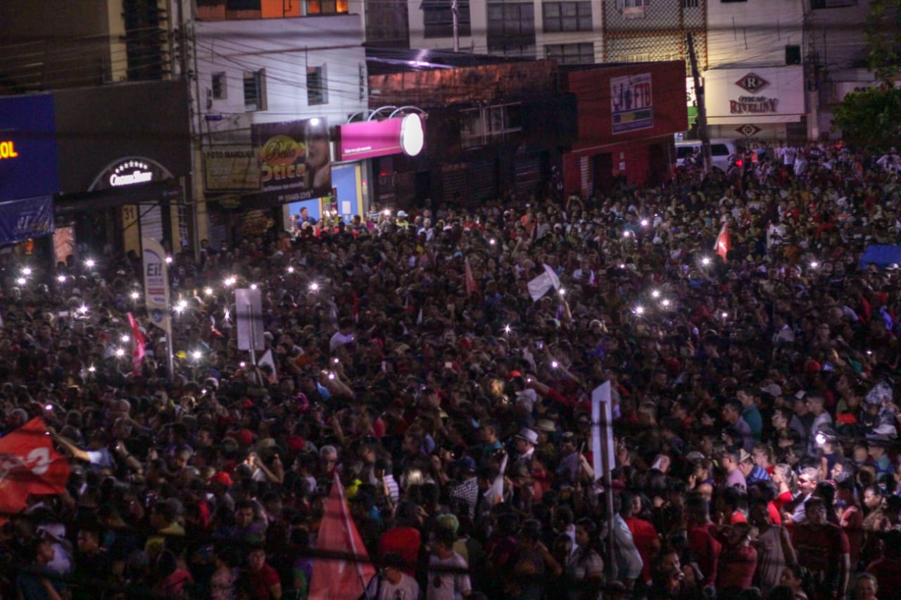 População durante ato público de Haddad em Picos