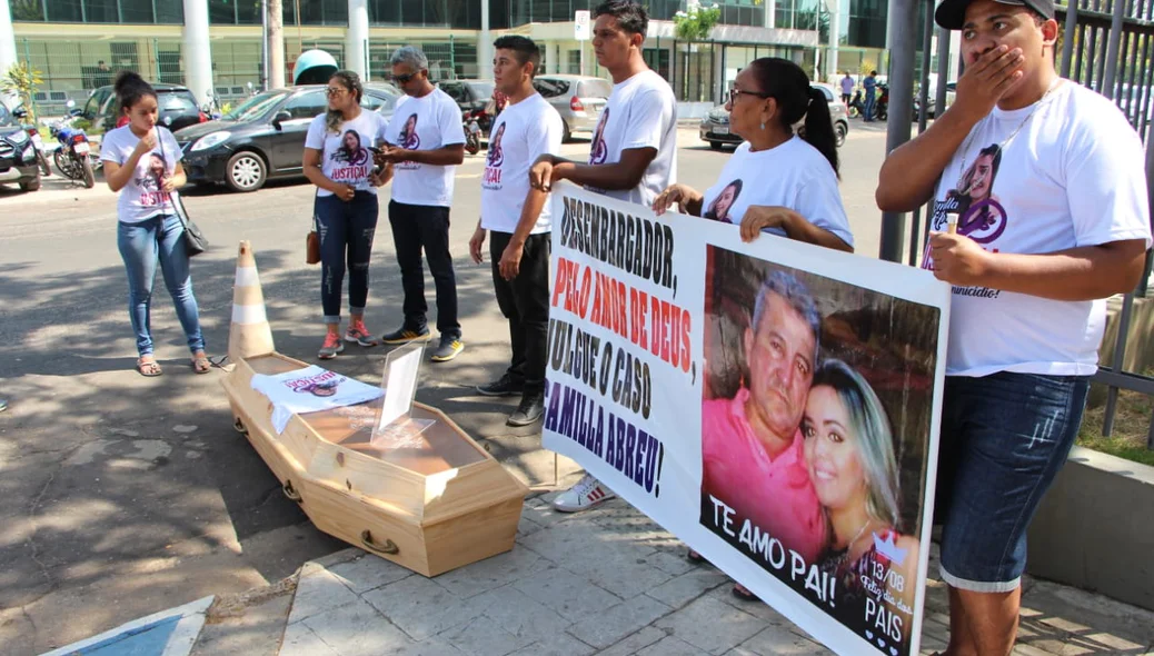 Família de Camilla Abreu pede justiça pela morte da estudante