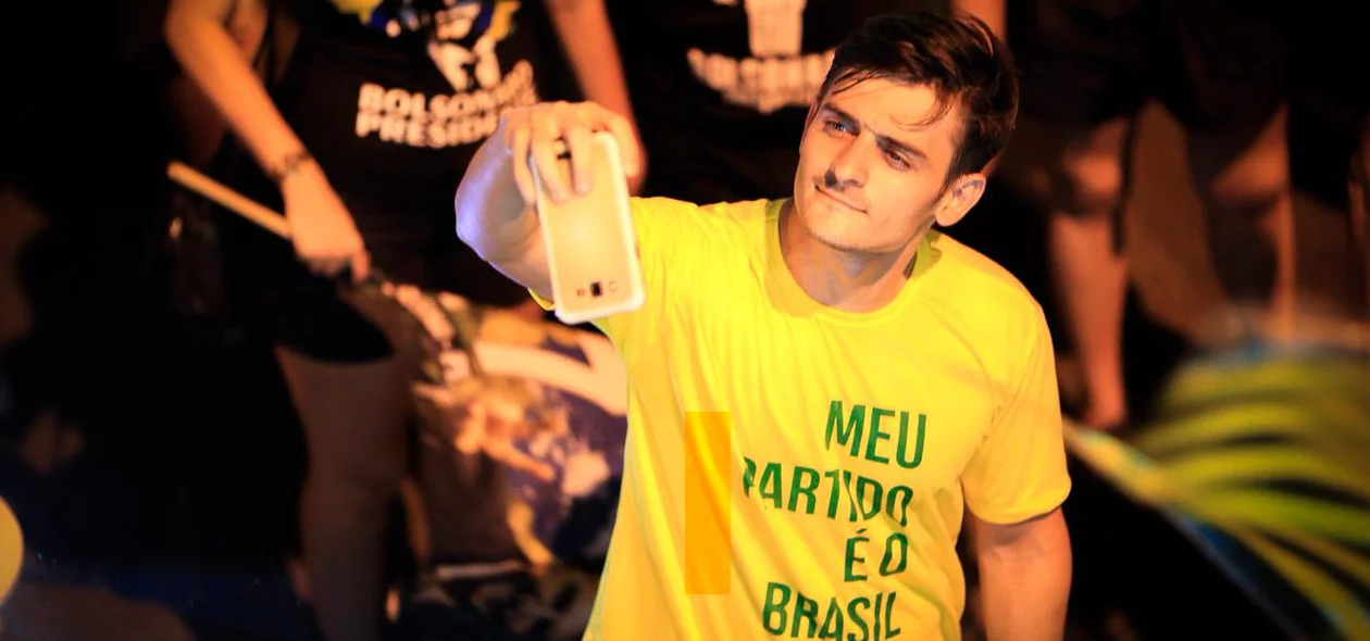 Eleitor do Bolsonaro comemora vitória no segundo turno