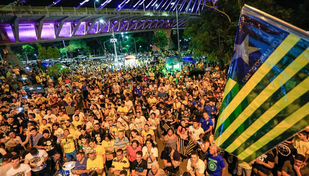 Eleitores comemoram vitória de Jair Bolsonaro no segundo turno