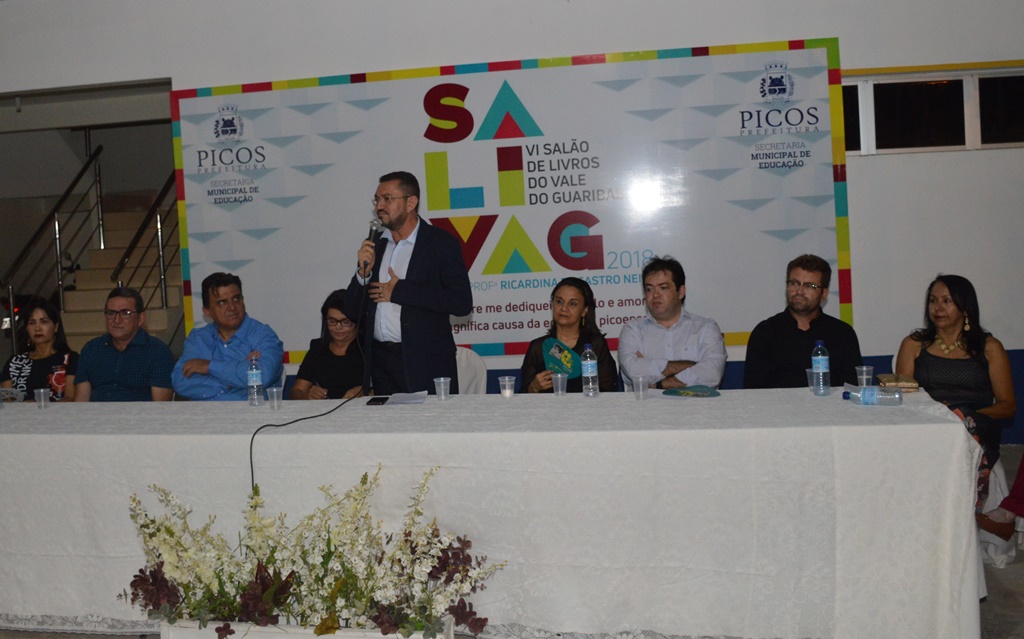 Prefeito de Picos preside solenidade de lançamento do SaliVag