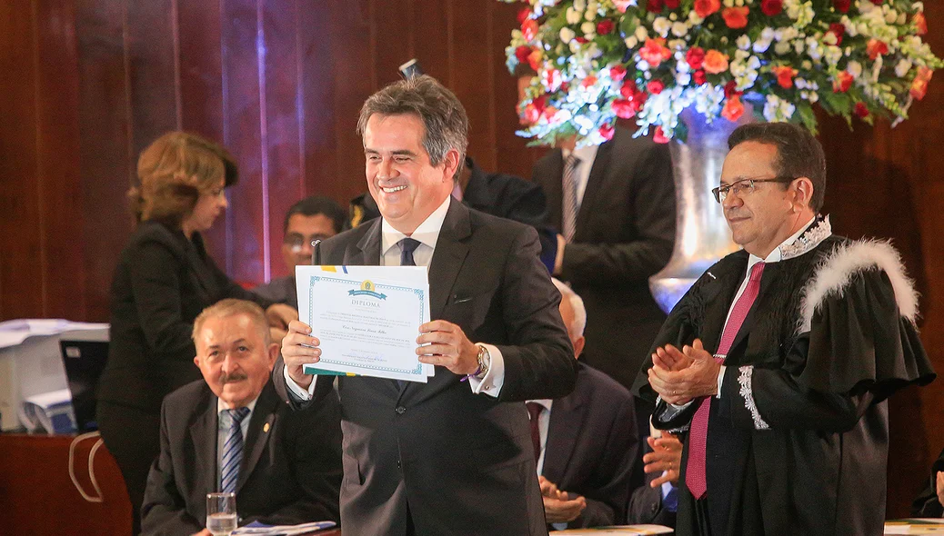 Ciro Nogueira é diplomado senador do Piauí 