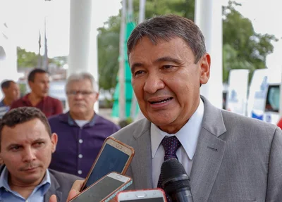 Governador Wellington Dias comenta entrega de veículos adaptados