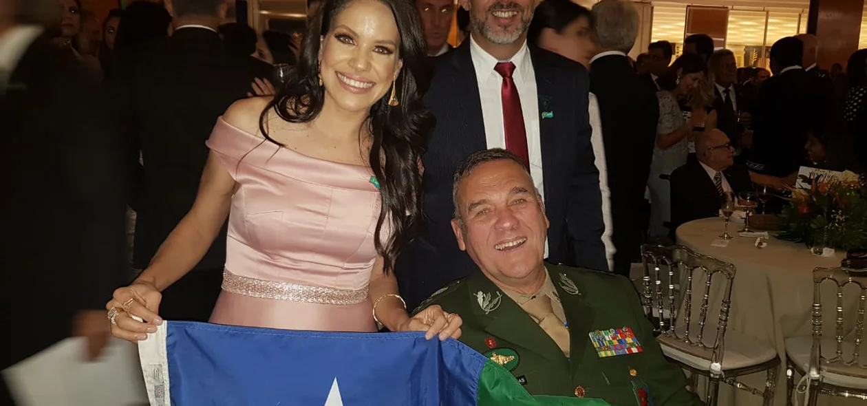 Rubenita participou da cerimônia e da recepção oferecida por Bolsonaro