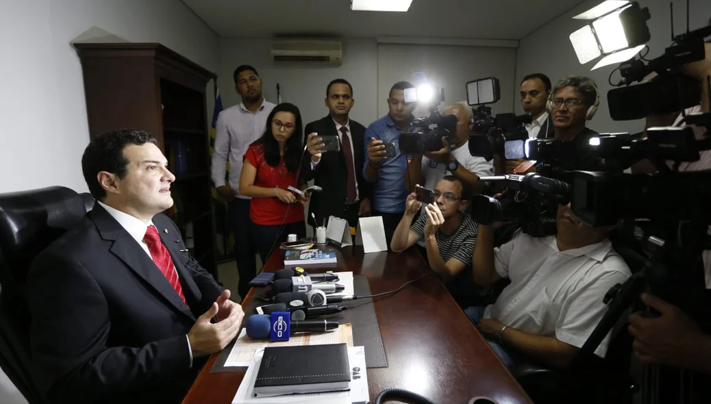 Coletiva de imprensa com o presidente da OAB Piauí, Celso Barros