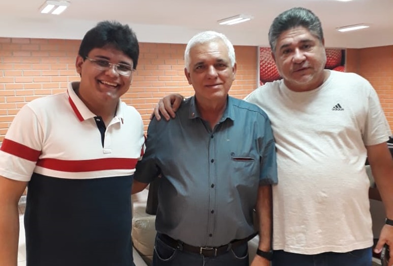 Oliveira Neto, Themístocles e João Mádison