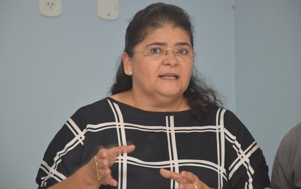 Deputada Belê confirma possibilidade de expulsão dos vereadores