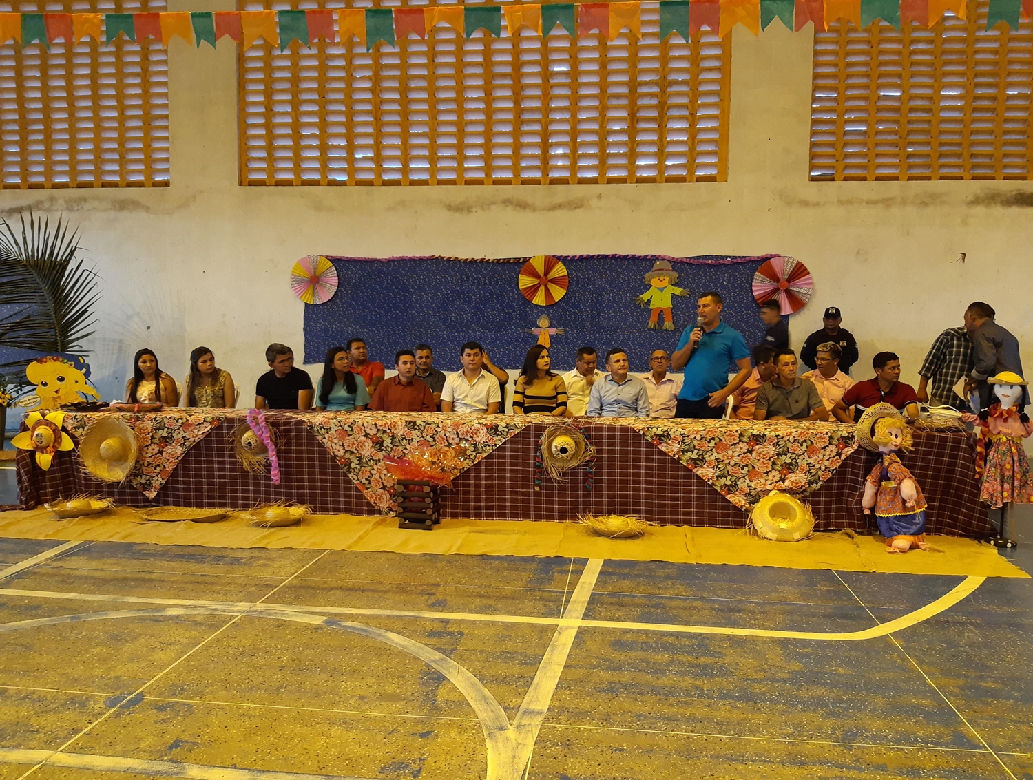 Festa Junina marca inauguração de calçamento na zona rural de Cocal