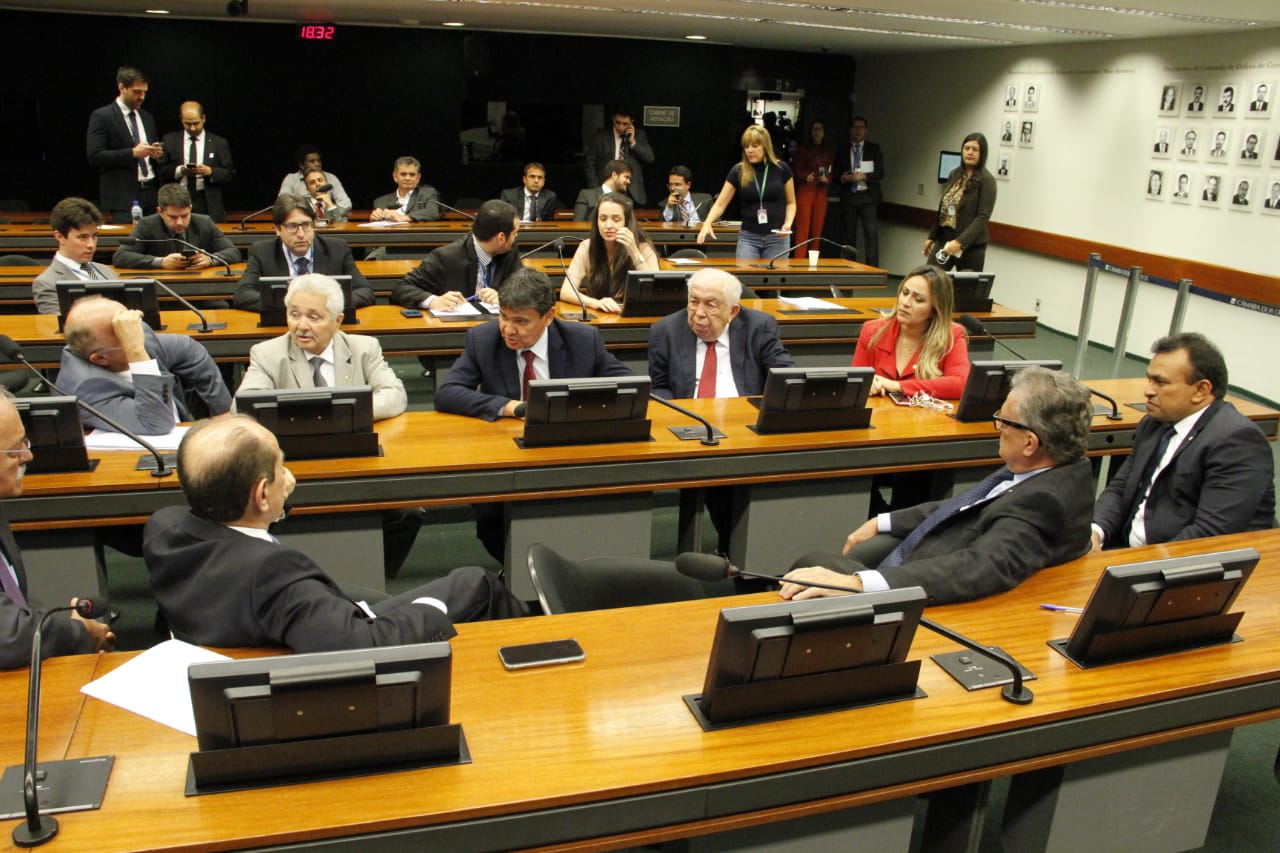 Governador Wellington Dias se reúne com bancada federal em Brasília