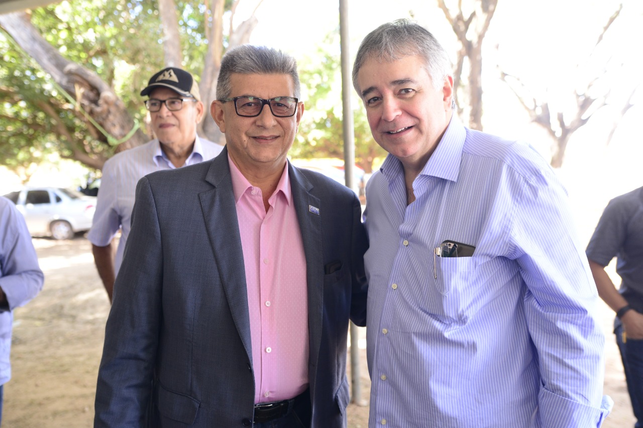 Zé Filho e presidente do Grupo Olho D’Água, Gilberto Tavares 