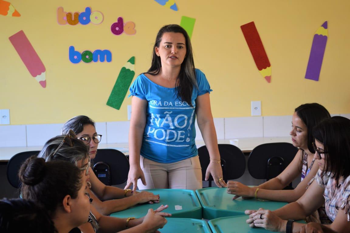 O encontro foi conduzido pela articuladora do Selo UNICEF, a pedagoga Jucyanne Albuquerque 