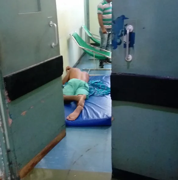 Pacientes no chão do Hospital de Picos 