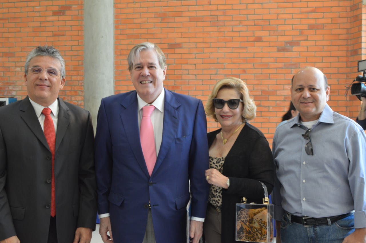 Família e autoridades prestigiam homenagem da APL a Jesualdo Cavalcante